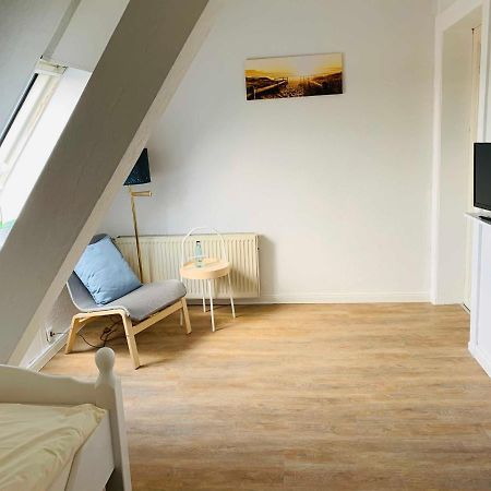 Hotel Faehrhaus Kirschenland Jork Δωμάτιο φωτογραφία